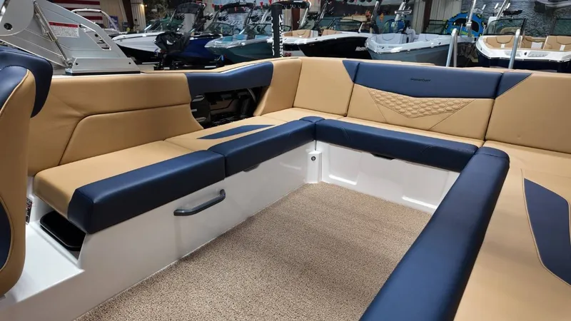 Slide: The Image of MasterCraft NXT24 2026 - 40