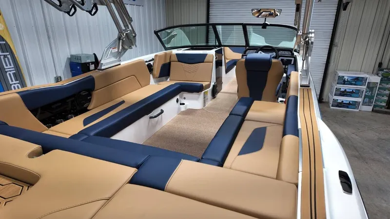 Slide: The Image of MasterCraft NXT24 2026 - 41