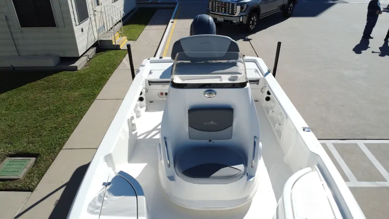 Slide: The Image of NauticStar 215 XTS Shallow Bay 2023 - 22