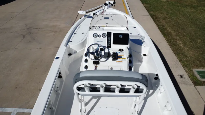 Slide: The Image of NauticStar 215 XTS Shallow Bay 2023 - 25