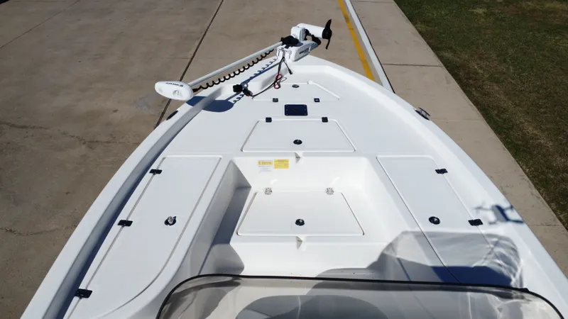 Slide: The Image of NauticStar 215 XTS Shallow Bay 2023 - 27