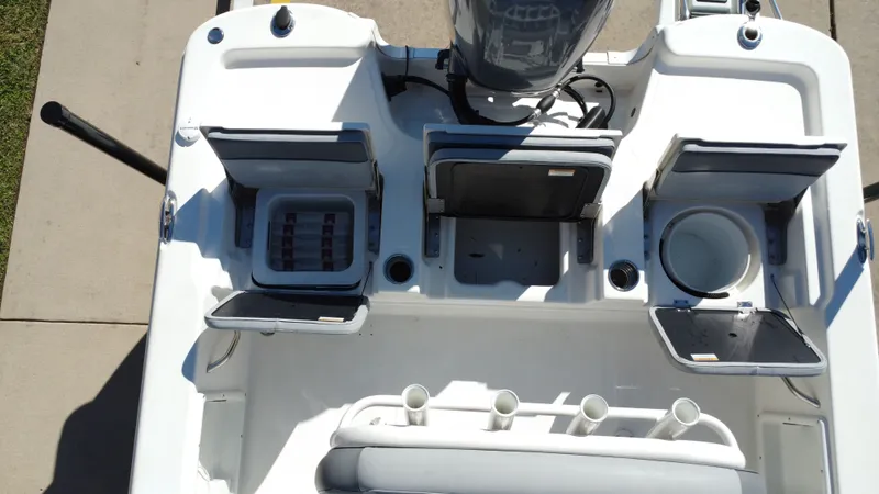 Slide: The Image of NauticStar 215 XTS Shallow Bay 2023 - 32