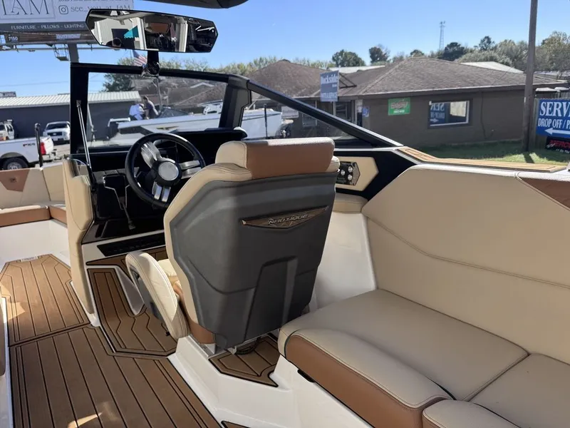 Slide: The Image of Nautique Super Air Nautique S25 2023 - 13