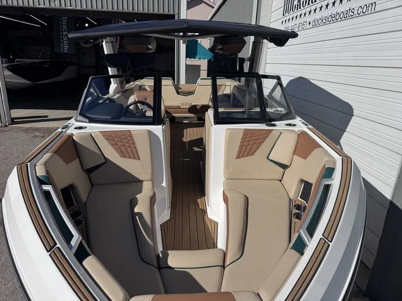 Slide: The Image of Nautique Super Air Nautique S25 2023 - 4