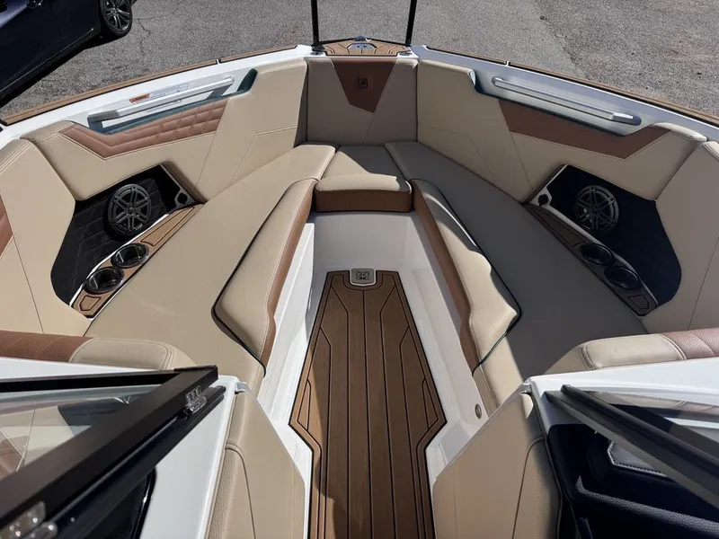 Slide: The Image of Nautique Super Air Nautique S25 2023 - 9