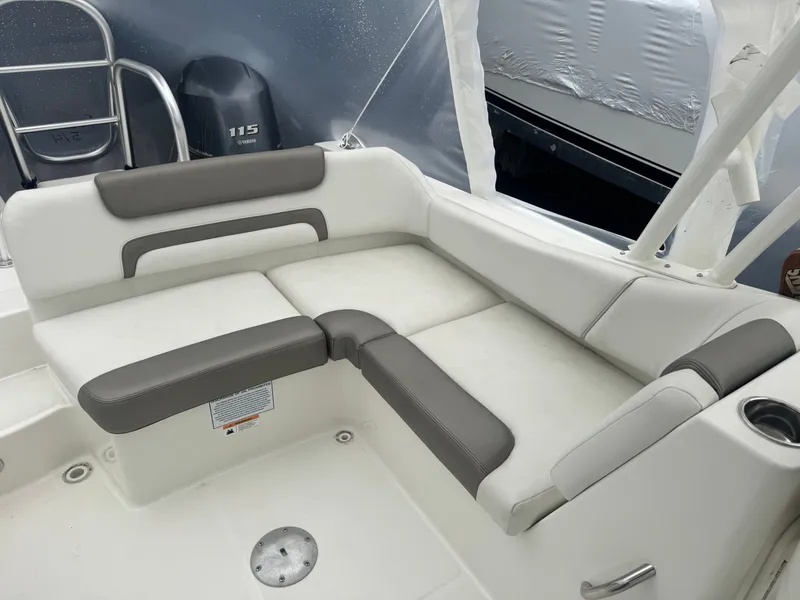 Slide: The Image of World Cat 230 SD 2023 - 9