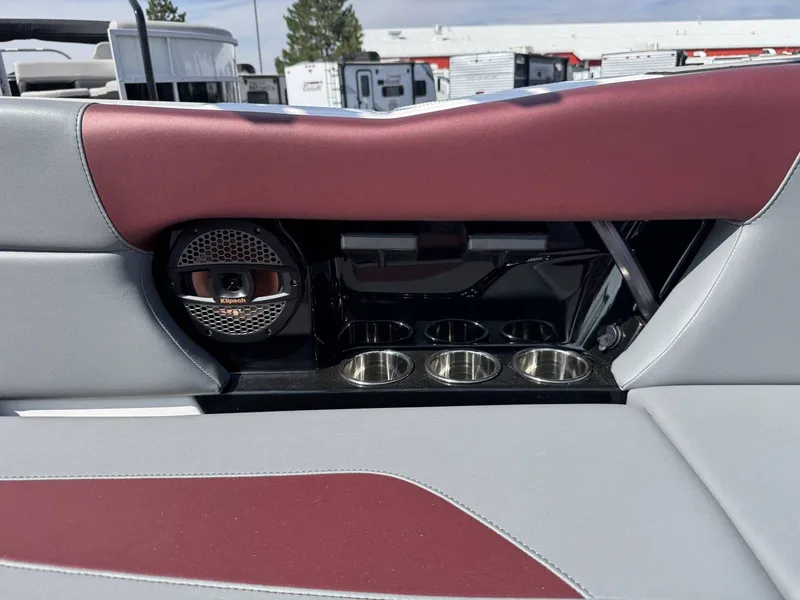 Slide: The Image of MasterCraft NXT24 2023 - 13