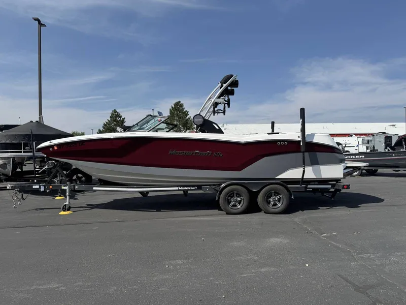 Slide: The Image of MasterCraft NXT24 2023 - 4