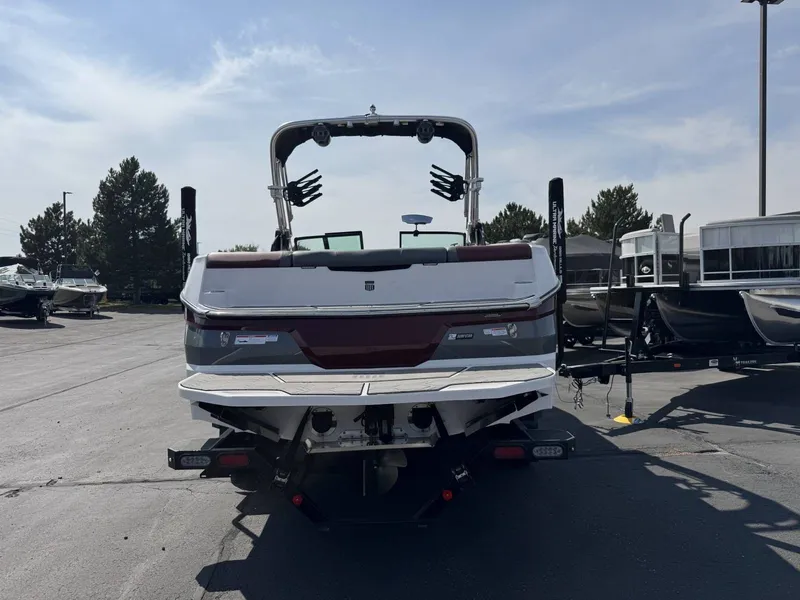 Slide: The Image of MasterCraft NXT24 2023 - 6