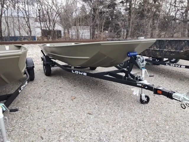 The Image of Lowe L1652MT Jon Tiller 2025 - 1