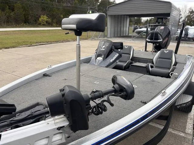 Slide: The Image of Phoenix Bass Boat 721 ProXP 2020 - 15