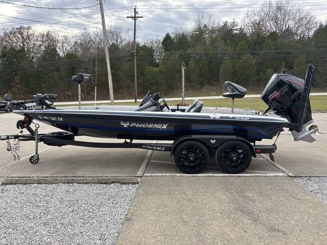 Slide: The Image of Phoenix Bass Boat 721 ProXP 2020 - 20