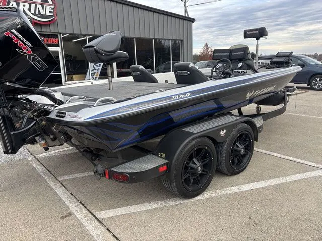 Slide: The Image of Phoenix Bass Boat 721 ProXP 2020 - 4