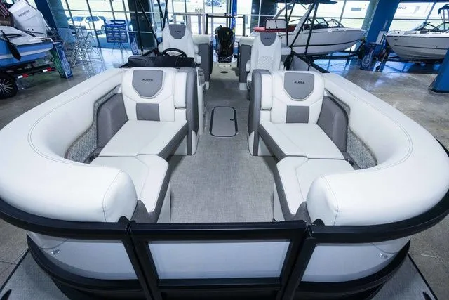 Slide: The Image of Alera M23Q 2026 - 10