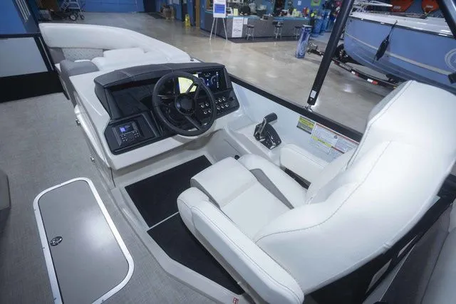 Slide: The Image of Alera M23Q 2026 - 7