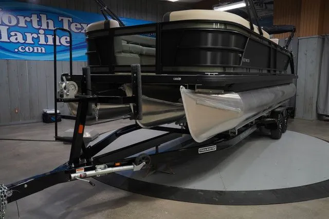 Slide: The Image of Alera M23Q 2026 - 24