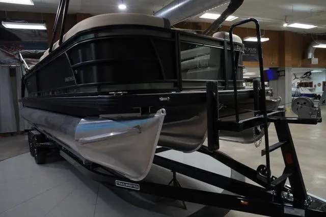 Slide: The Image of Alera M23Q 2026 - 25