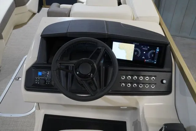 Slide: The Image of Alera M25L 2026 - 19