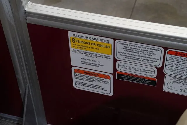 Slide: The Image of Sun Tracker Bass Buggy 18 DLX 2024 - 13