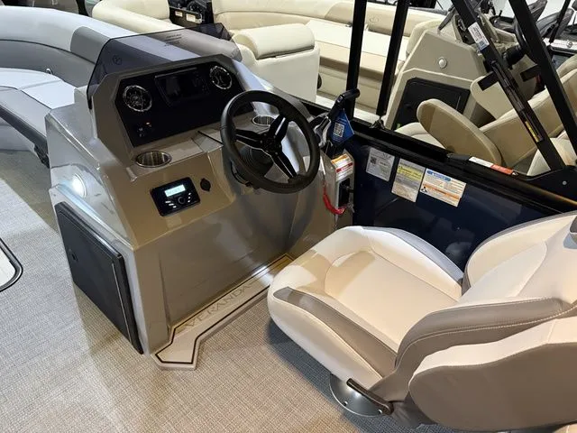 Slide: The Image of Veranda 22RC Vista View W/Yamaha 150 No Trailer 2026 - 12