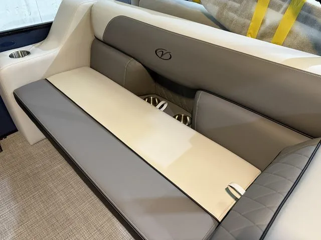 Slide: The Image of Veranda 22RC Vista View W/Yamaha 150 No Trailer 2026 - 16