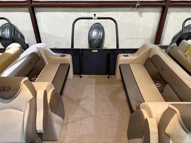 Slide: The Image of Veranda 22RC Vista View W/Yamaha 150 No Trailer 2026 - 8