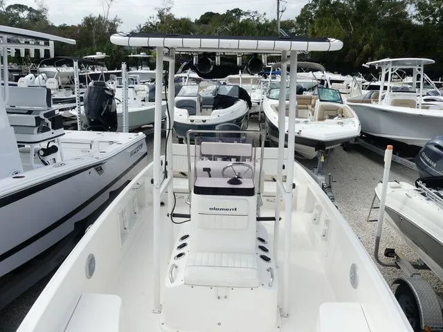 Slide: The Image of Bayliner Element E21 2021 - 11