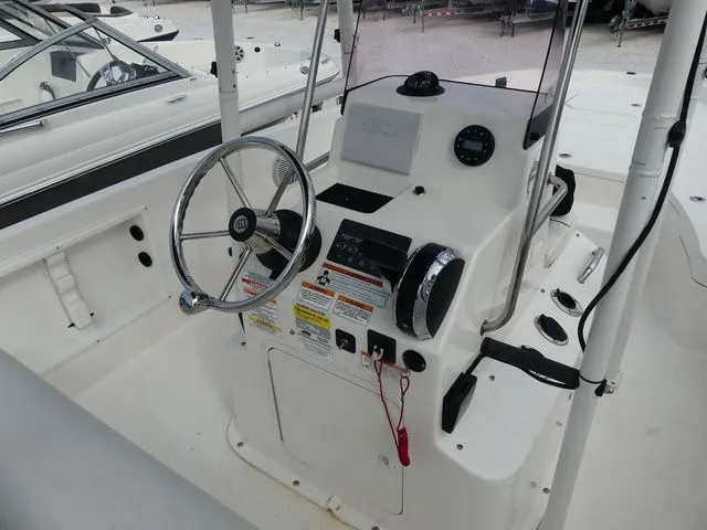 Slide: The Image of Bayliner Element E21 2021 - 7