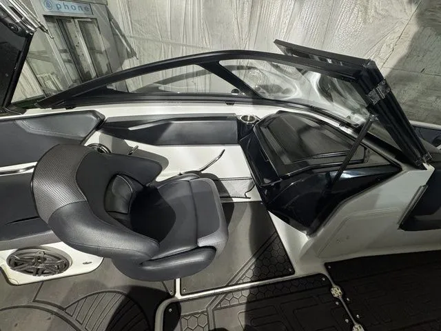 Slide: The Image of Scarab 195 ID 2021 - 22