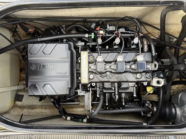 Slide: The Image of Yamaha VX 2018 - 18