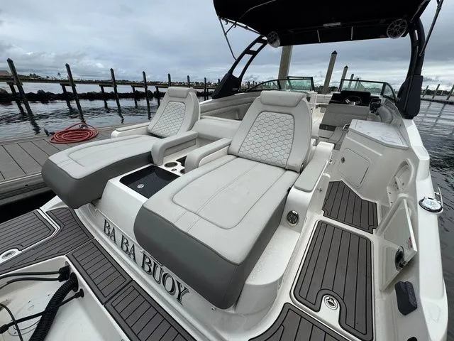 Slide: The Image of Sea Ray SDX 290 Outboard 2023 - 22