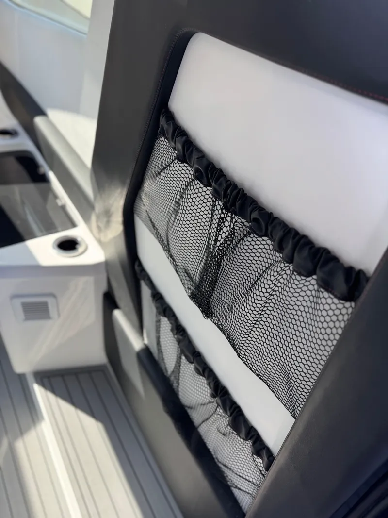 Slide: The Image of Nor-Tech 450 Sport Center Console 2025 - 28