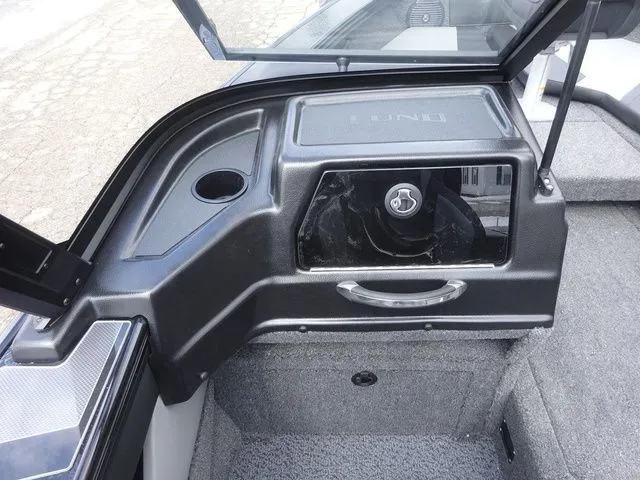 Slide: The Image of Lund 1875 Crossover XS 2026 - 14