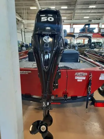 Slide: The Image of Tracker Pro 170 2026 - 27