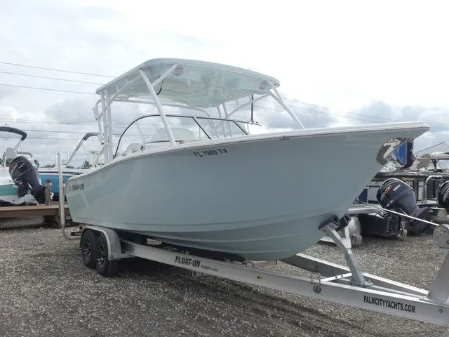 Slide: The Image of Sea Pro 240 Dual Console DLX 2025 - 3