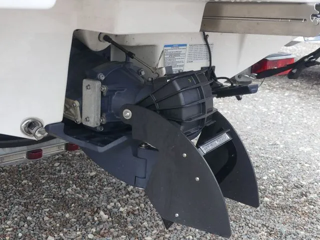 Slide: The Image of Yamaha 195 FSH Deluxe 2022 - 10