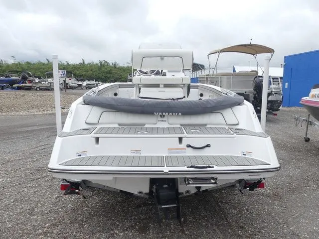 Slide: The Image of Yamaha 195 FSH Deluxe 2022 - 5