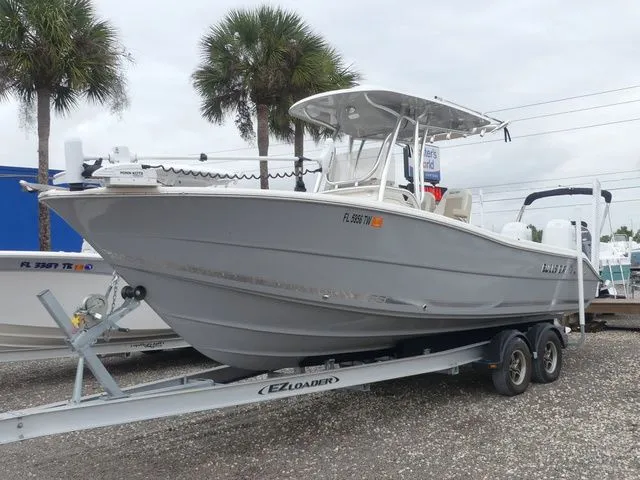 The Image of Bulls Bay 255 Center Console 2025 - 1