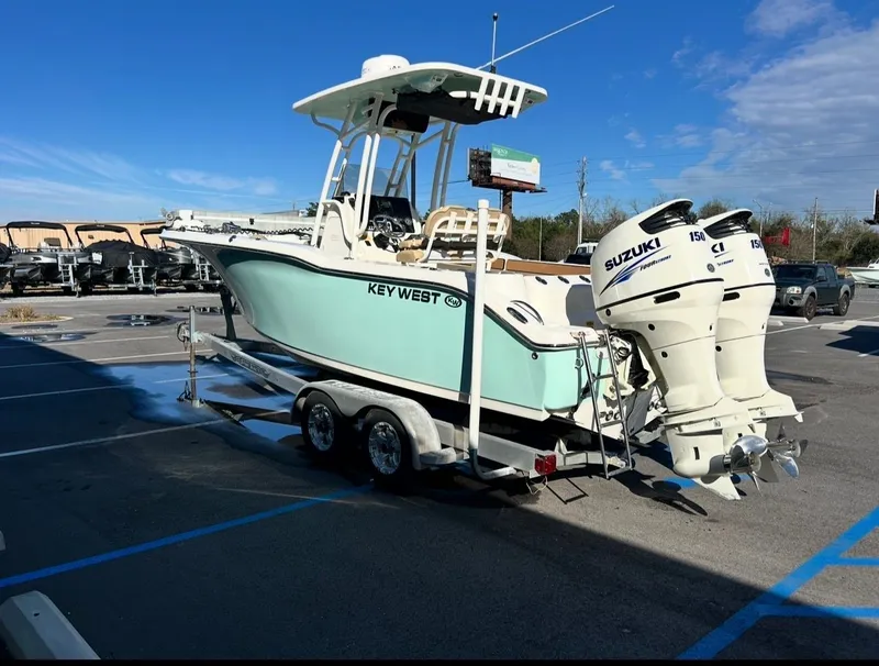 Slide: The Image of Key West 244 Center Console 2016 - 5