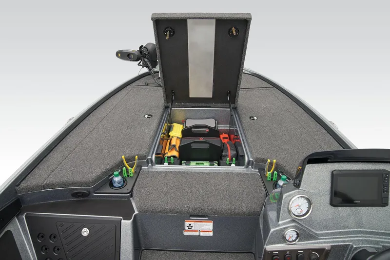 Slide: The Image of Mercury Pro XS outboard motor on Nitro Z18 Pro 2026 boat. - 23