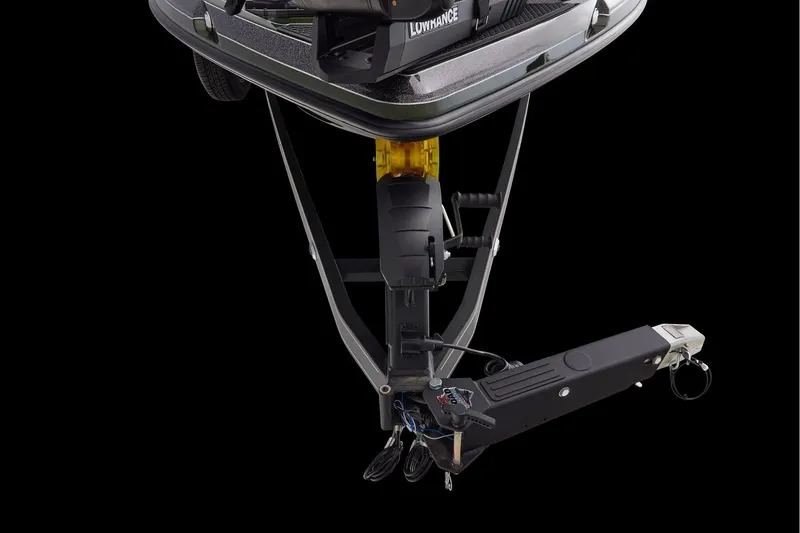 Slide: The Image of Battery compartment of 2026 Ranger Z521 boat with NOCO Genius GENPRO 10X4 charger. - 66