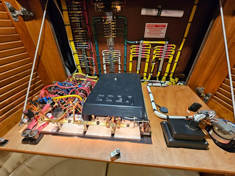 Slide: The Image of IMPECCABLE ELECTRICAL WIRING!! - 23