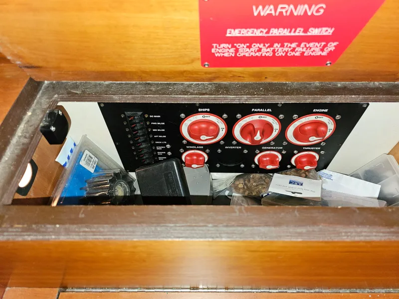 Slide: The Image of DC BATTERY SWITCHES - 26