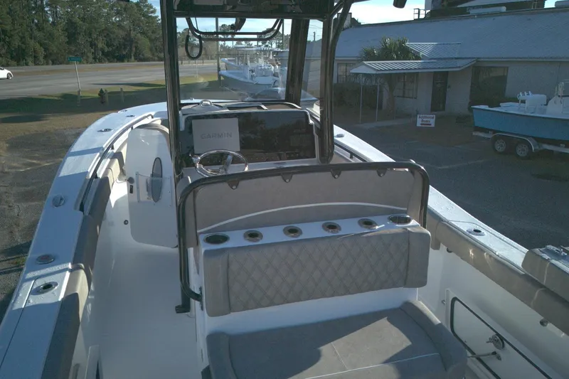 Slide: The Image of 2026 Sea Hunt Gamefish 27 boat with forward seating and Garmin navigation system. - 6