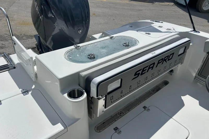 Slide: The Image of 2026 Sea Pro 222 Center Console boat with Yamaha engine, featuring a sleek design. - 32