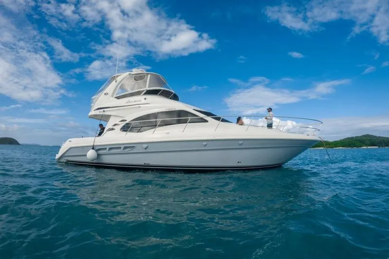 The Image of Sea Ray 44 Sedan Bridge 2006 - undefined