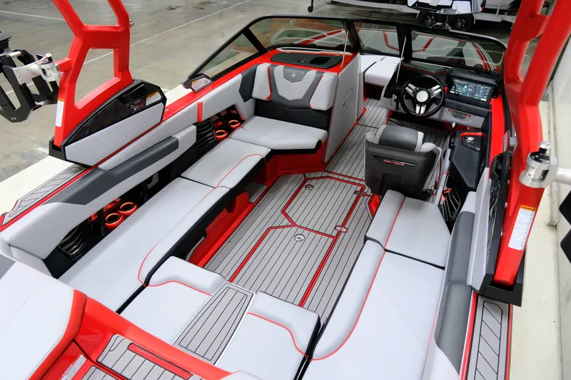 Slide: The Image of Nautique G23 2021 - 11