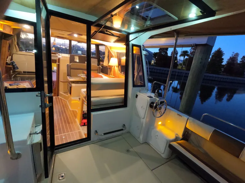 Slide: The Image of Ranger Tug R-29 S 2015 - 25