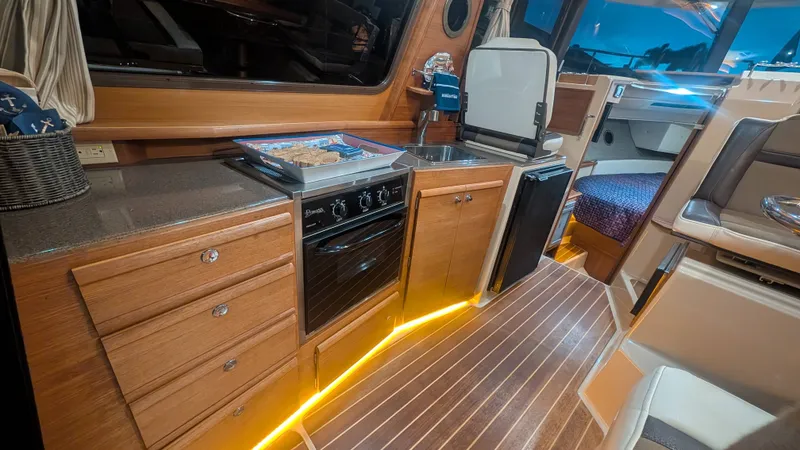 Slide: The Image of Ranger Tug R-29 S 2015 - 34