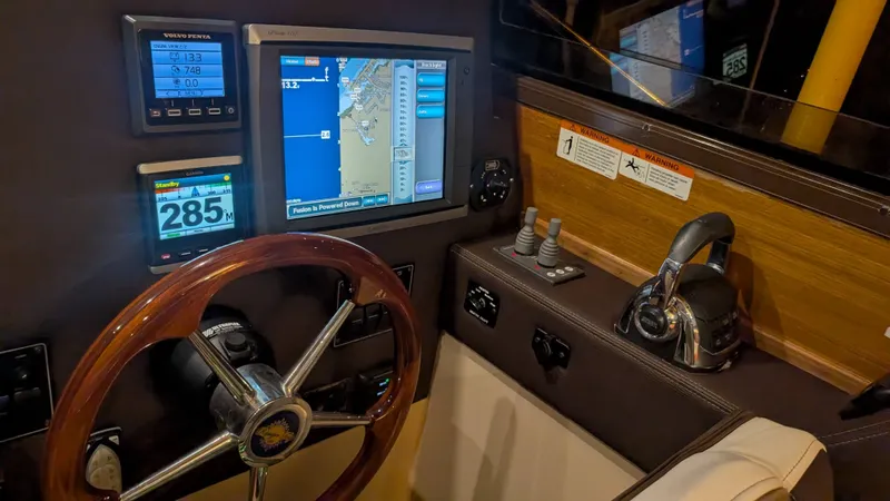 Slide: The Image of Ranger Tug R-29 S 2015 - 50